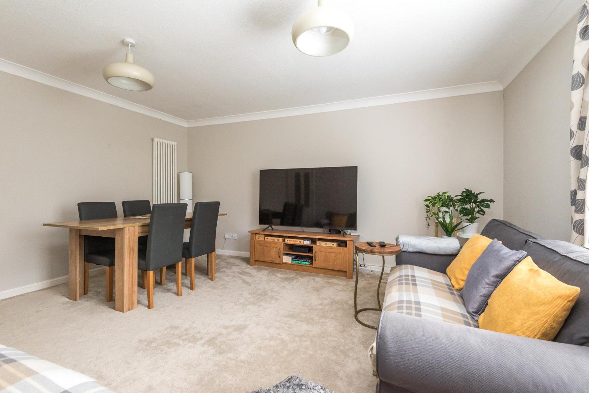 Roseburn Apartment, Edinburgh - 2 Bedrooms, Free Parking 外观 照片